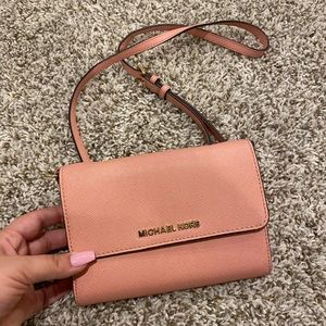 Michael Kors crossbody clutch
